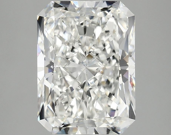3.87 Carat Radiant Shaped Excellent Cut VS1 IGI Certified Lab Grown Diamond