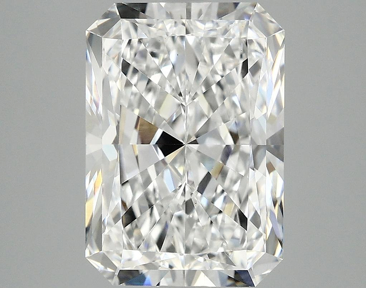 3.89 Carat Radiant Shaped Ideal Cut VS1 IGI Certified Lab Grown Diamond