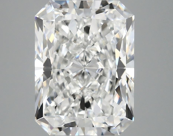 4.05 Carat Radiant Shaped Excellent Cut VVS2 IGI Certified Lab Grown Diamond