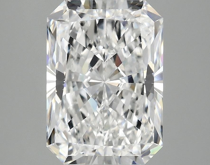 3.06 Carat Radiant Shaped Ideal Cut VVS2 IGI Certified Lab Grown Diamond