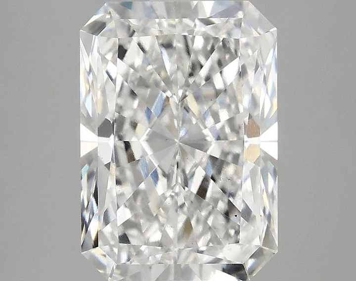 3.1 Carat Radiant Shaped Ideal Cut VS2 IGI Certified Lab Grown Diamond