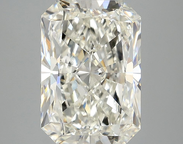 4.02 Carat Radiant Shaped Ideal Cut VVS2 IGI Certified Lab Grown Diamond