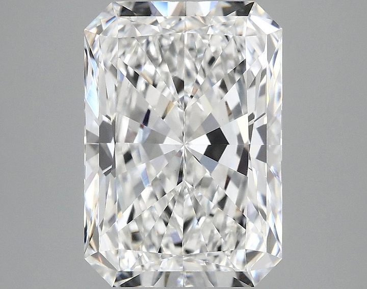 3.85 Carat Radiant Shaped Ideal Cut VS1 IGI Certified Lab Grown Diamond