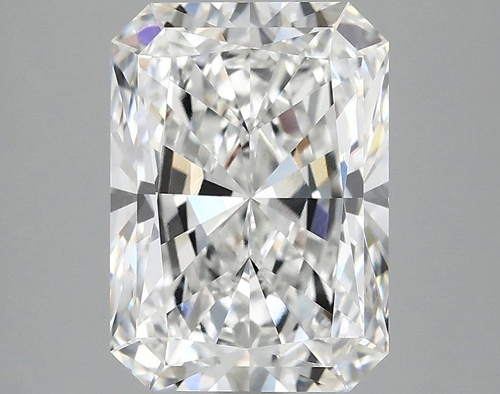 3.09 Carat Radiant Shaped Ideal Cut VVS2 IGI Certified Lab Grown Diamond