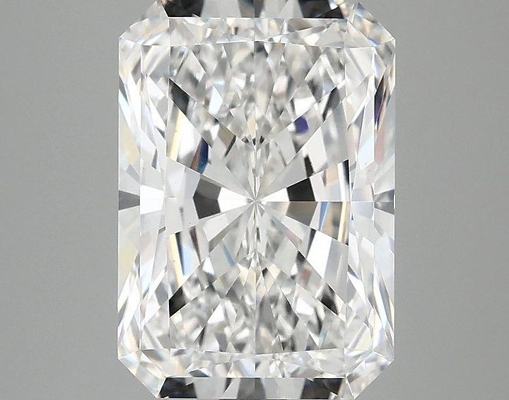 4.05 Carat Radiant Shaped Ideal Cut VS1 IGI Certified Lab Grown Diamond