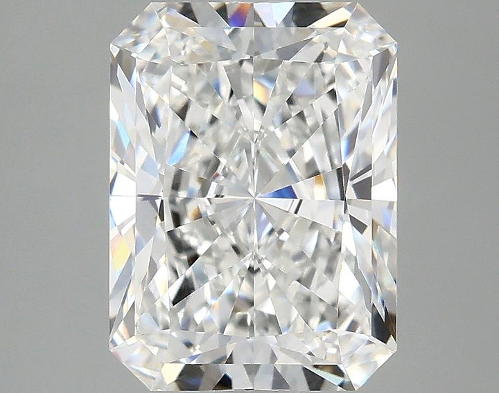 3.05 Carat Radiant Shaped Excellent Cut VVS2 IGI Certified Lab Grown Diamond