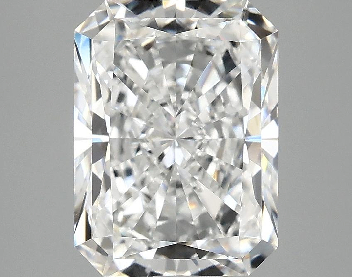 3.09 Carat Radiant Shaped Excellent Cut VVS2 IGI Certified Lab Grown Diamond