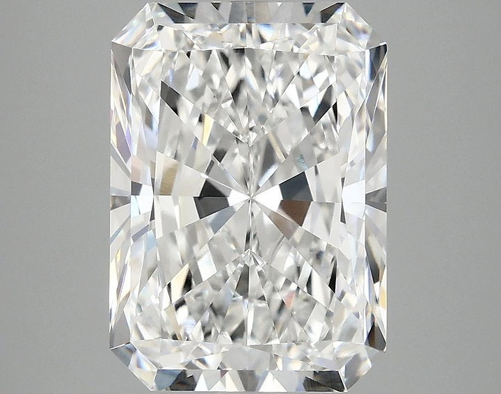 4.13 Carat Radiant Shaped Ideal Cut VVS2 IGI Certified Lab Grown Diamond