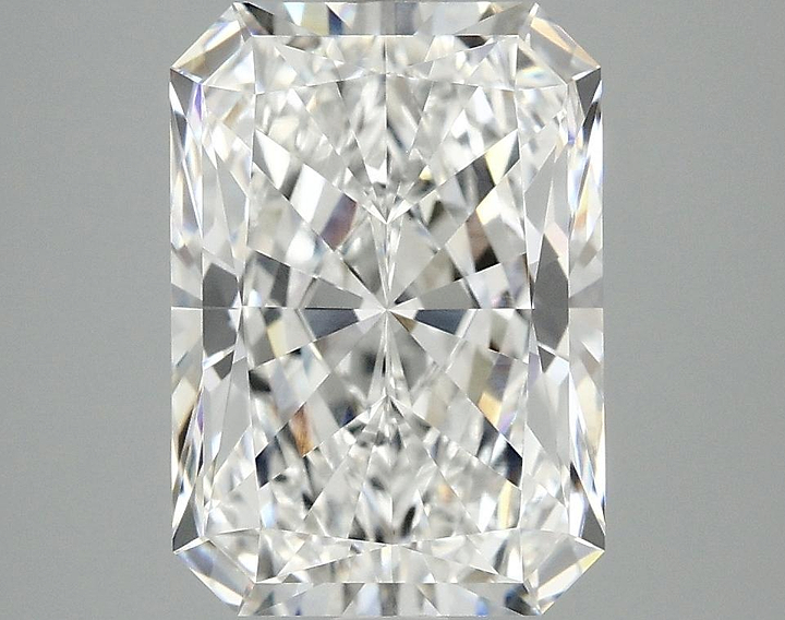 4.05 Carat Radiant Shaped Ideal Cut VVS2 IGI Certified Lab Grown Diamond