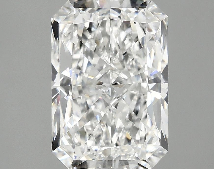 3.05 Carat Radiant Shaped Ideal Cut VVS2 IGI Certified Lab Grown Diamond