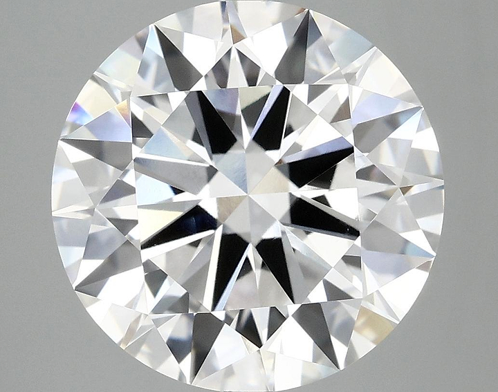 6.2 Carat Round Shaped Excellent Cut VVS2 IGI Certified Lab Grown Diamond