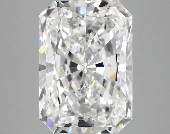 4.07 Carat Radiant Shaped Ideal Cut VVS2 IGI Certified Lab Grown Diamond