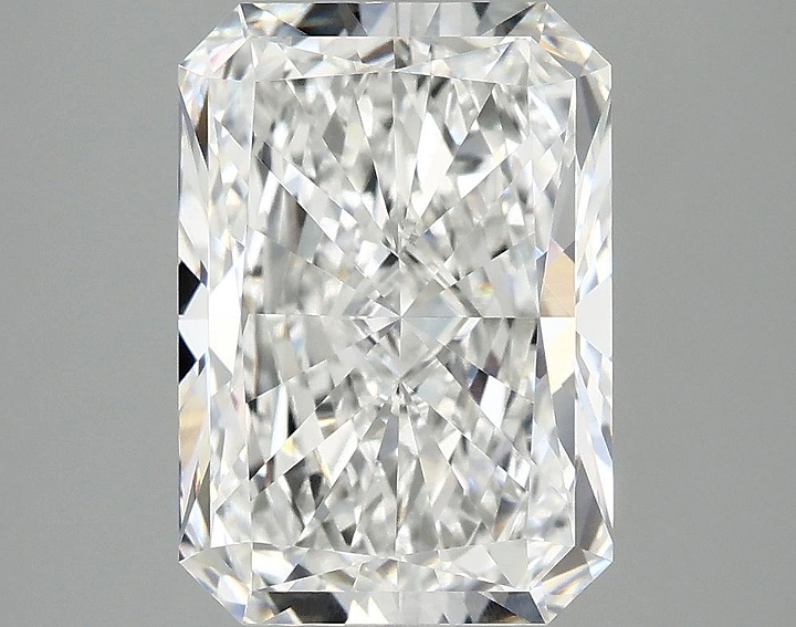 4.13 Carat Radiant Shaped Ideal Cut VVS2 IGI Certified Lab Grown Diamond