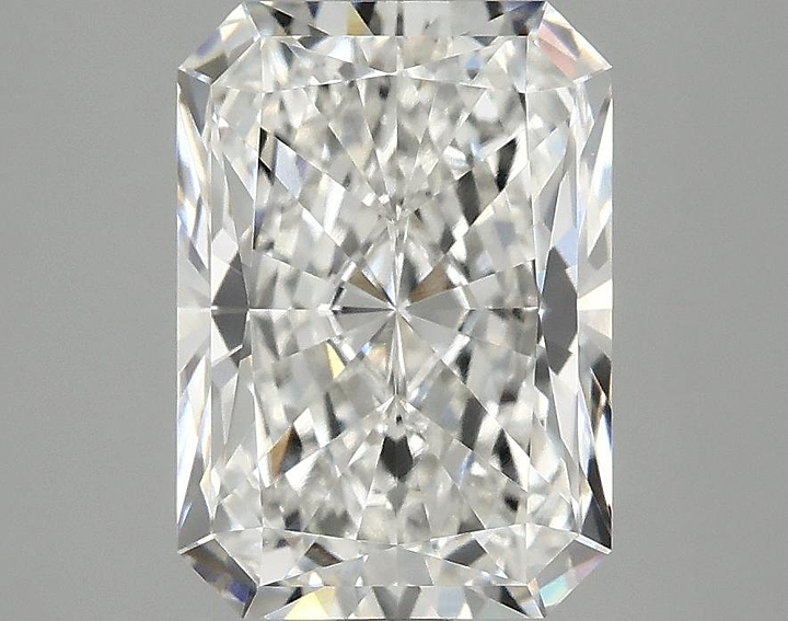 3.1 Carat Radiant Shaped Ideal Cut VVS2 IGI Certified Lab Grown Diamond
