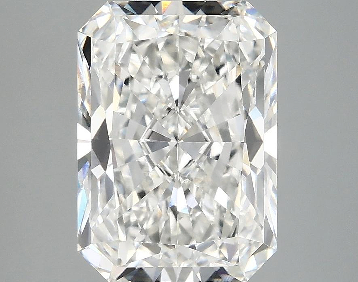 3.07 Carat Radiant Shaped Ideal Cut VVS2 IGI Certified Lab Grown Diamond