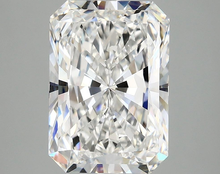 4.09 Carat Radiant Shaped Ideal Cut VVS2 IGI Certified Lab Grown Diamond