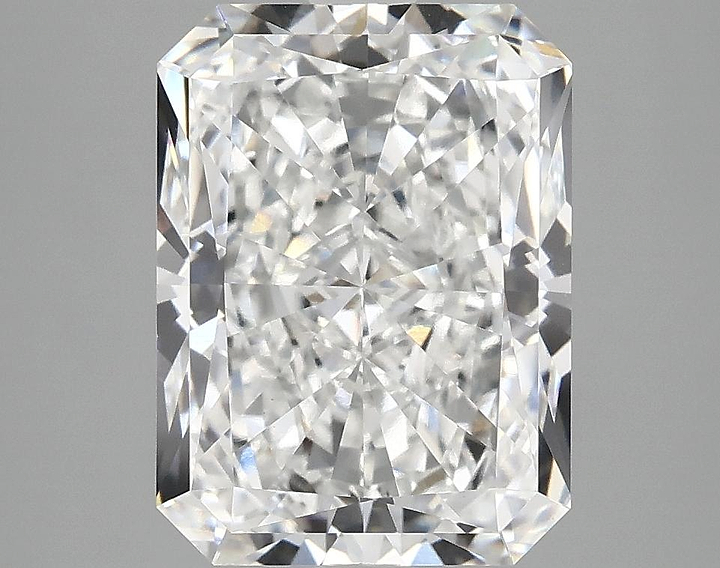 4.07 Carat Radiant Shaped Excellent Cut VVS2 IGI Certified Lab Grown Diamond