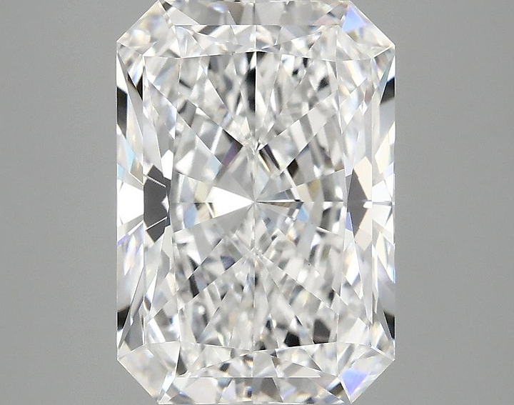 4.19 Carat Radiant Shaped Ideal Cut VVS2 IGI Certified Lab Grown Diamond