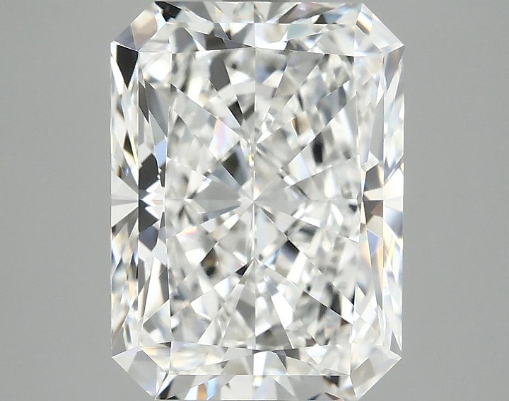 3.98 Carat Radiant Shaped Excellent Cut VVS2 IGI Certified Lab Grown Diamond