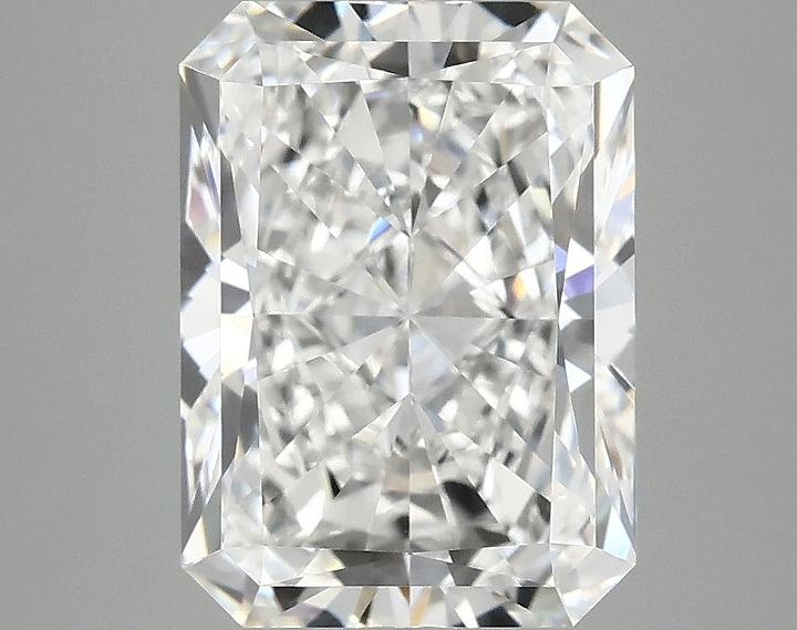 4.09 Carat Radiant Shaped Excellent Cut VVS2 IGI Certified Lab Grown Diamond