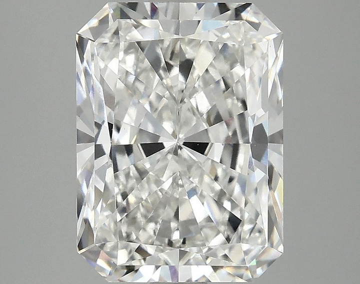 3.75 Carat Radiant Shaped Excellent Cut VS1 IGI Certified Lab Grown Diamond