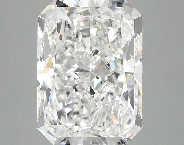 3.96 Carat Radiant Shaped Excellent Cut VVS2 IGI Certified Lab Grown Diamond