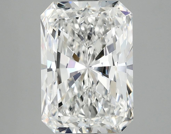 4.07 Carat Radiant Shaped Ideal Cut VVS2 IGI Certified Lab Grown Diamond