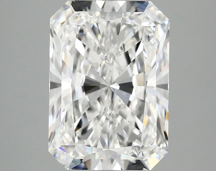 3.78 Carat Radiant Shaped Ideal Cut VVS2 IGI Certified Lab Grown Diamond