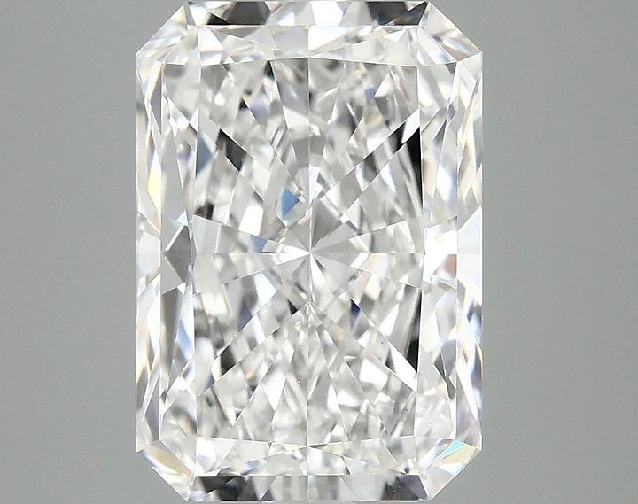 4.04 Carat Radiant Shaped Ideal Cut VS1 IGI Certified Lab Grown Diamond