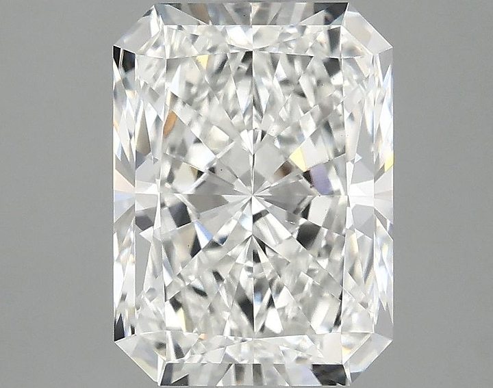 2.87 Carat Radiant Shaped Excellent Cut VS2 IGI Certified Lab Grown Diamond