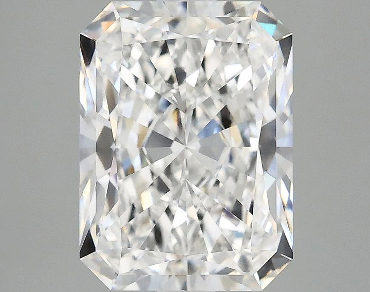 3.1 Carat Radiant Shaped Excellent Cut VVS2 IGI Certified Lab Grown Diamond