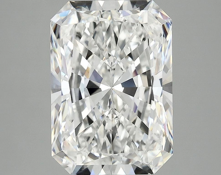 4.09 Carat Radiant Shaped Ideal Cut VVS2 IGI Certified Lab Grown Diamond