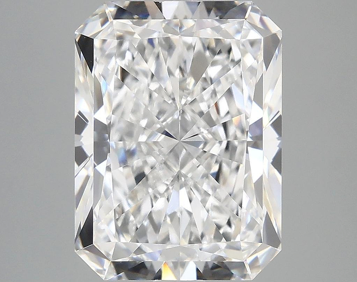 4.9 Carat Radiant Shaped Excellent Cut VVS2 IGI Certified Lab Grown Diamond