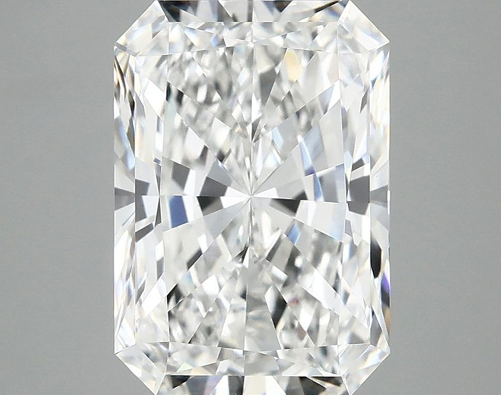 4.09 Carat Radiant Shaped Ideal Cut VVS2 IGI Certified Lab Grown Diamond