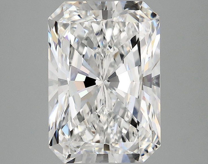 4.01 Carat Radiant Shaped Ideal Cut VVS2 IGI Certified Lab Grown Diamond