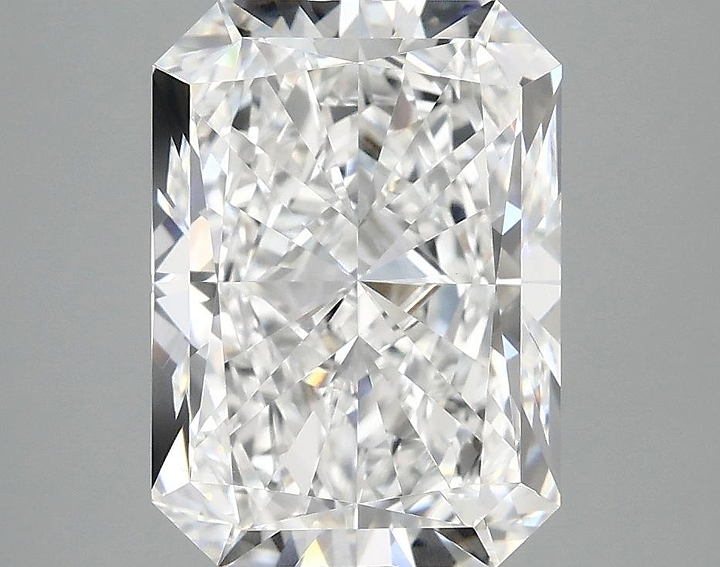 3.93 Carat Radiant Shaped Ideal Cut VS1 IGI Certified Lab Grown Diamond