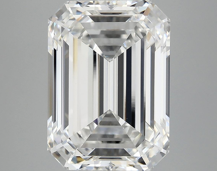 7.02 Carat Emerald Shaped Excellent Cut VS1 IGI Certified Lab Grown Diamond