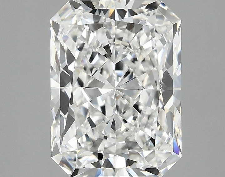 3.02 Carat Radiant Shaped Excellent Cut VS1 IGI Certified Lab Grown Diamond