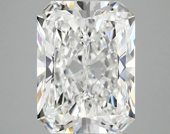 4.13 Carat Radiant Shaped Excellent Cut VS1 IGI Certified Lab Grown Diamond