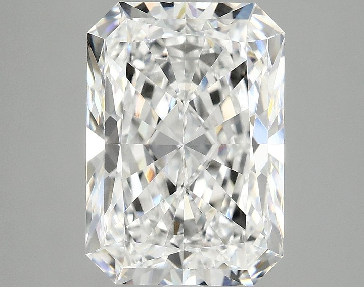 4.09 Carat Radiant Shaped Ideal Cut VVS2 IGI Certified Lab Grown Diamond