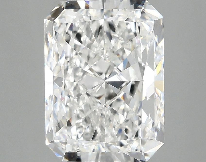 3.0 Carat Radiant Shaped Excellent Cut VVS2 IGI Certified Lab Grown Diamond