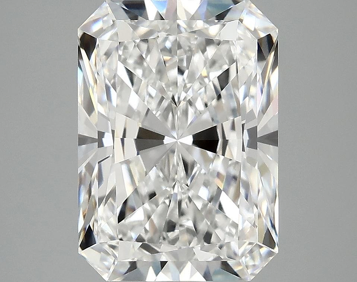 4.09 Carat Radiant Shaped Ideal Cut VVS2 IGI Certified Lab Grown Diamond