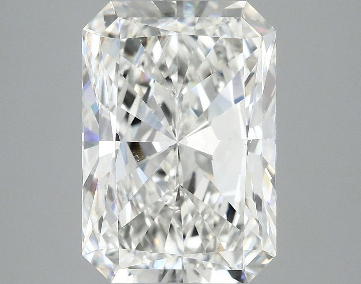 3.98 Carat Radiant Shaped Ideal Cut VVS2 IGI Certified Lab Grown Diamond
