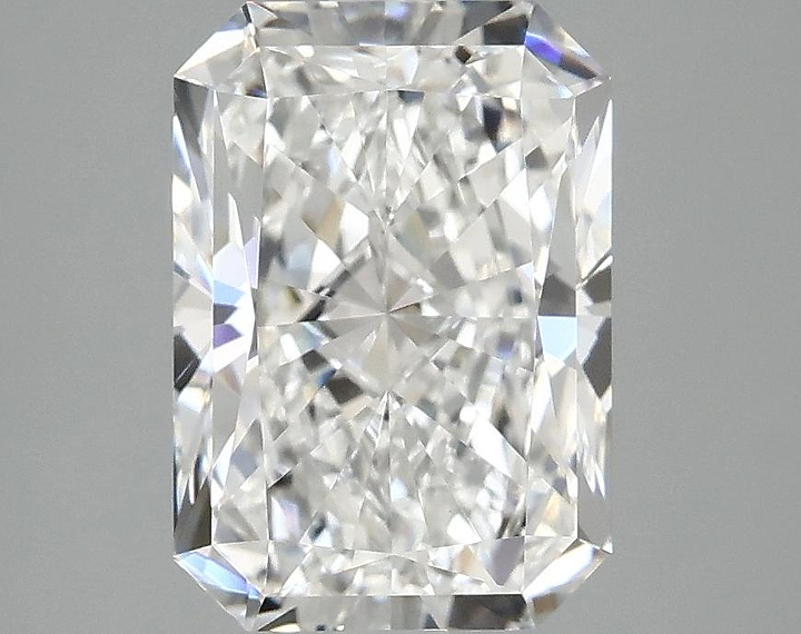 3.0 Carat Radiant Shaped Ideal Cut VVS2 IGI Certified Lab Grown Diamond