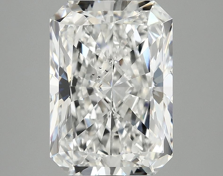 4.01 Carat Radiant Shaped Ideal Cut VS2 IGI Certified Lab Grown Diamond