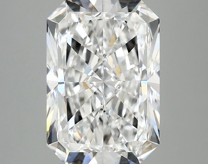 3.77 Carat Radiant Shaped Ideal Cut VVS2 IGI Certified Lab Grown Diamond