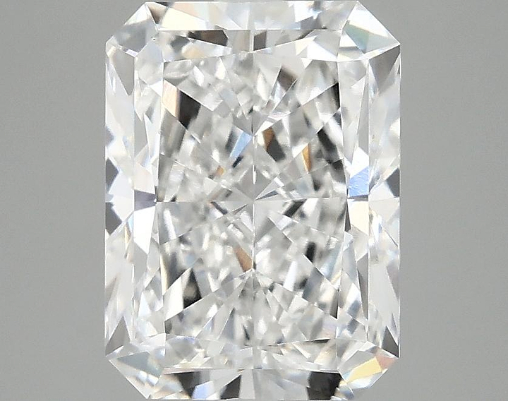 3.02 Carat Radiant Shaped Excellent Cut VVS2 IGI Certified Lab Grown Diamond