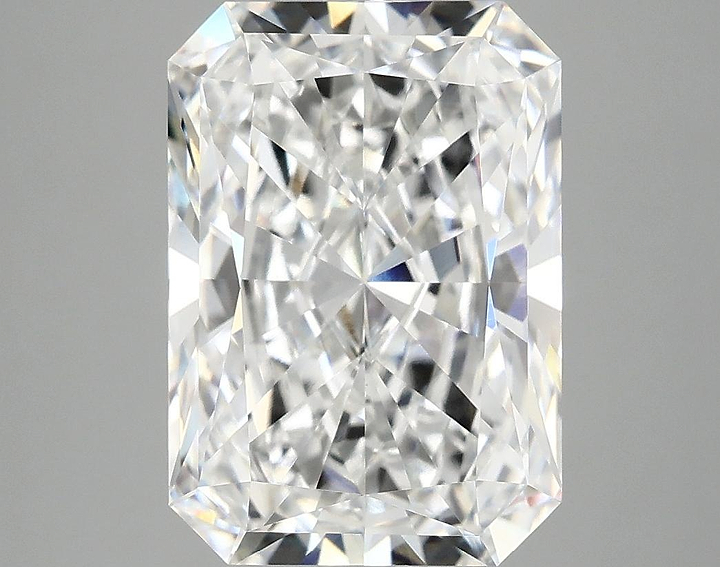 4.86 Carat Radiant Shaped Ideal Cut VVS2 IGI Certified Lab Grown Diamond