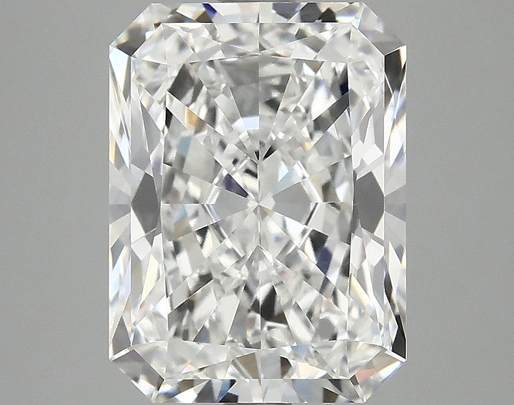 4.08 Carat Radiant Shaped Excellent Cut VVS2 IGI Certified Lab Grown Diamond