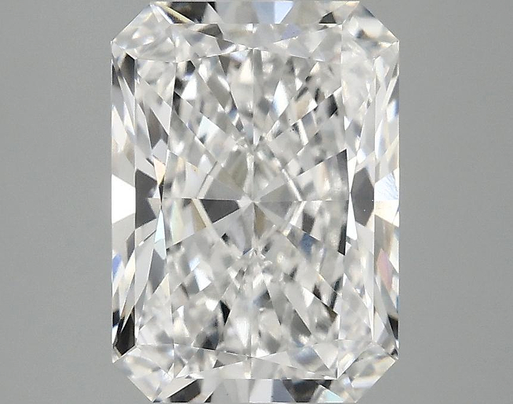 3.04 Carat Radiant Shaped Ideal Cut VVS2 IGI Certified Lab Grown Diamond